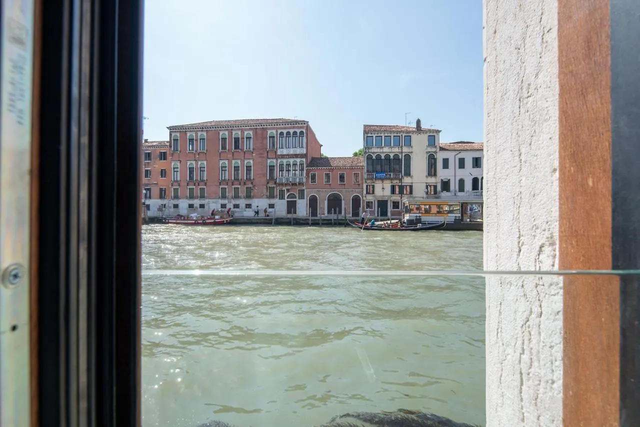 Διαμέρισμα Palace Canal View By Wonderful Italy Βενετία Ιταλία